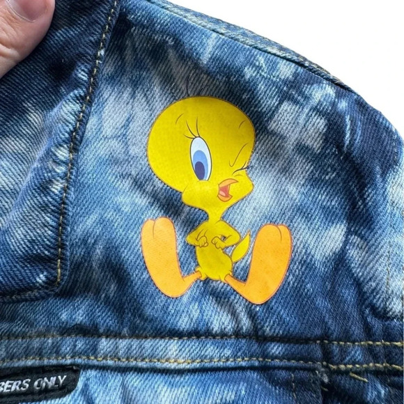 Looney Tunes Bugs Bunny Tweety Tie Dye Trucker Jacket Bull Denim - Picture 8 of 11